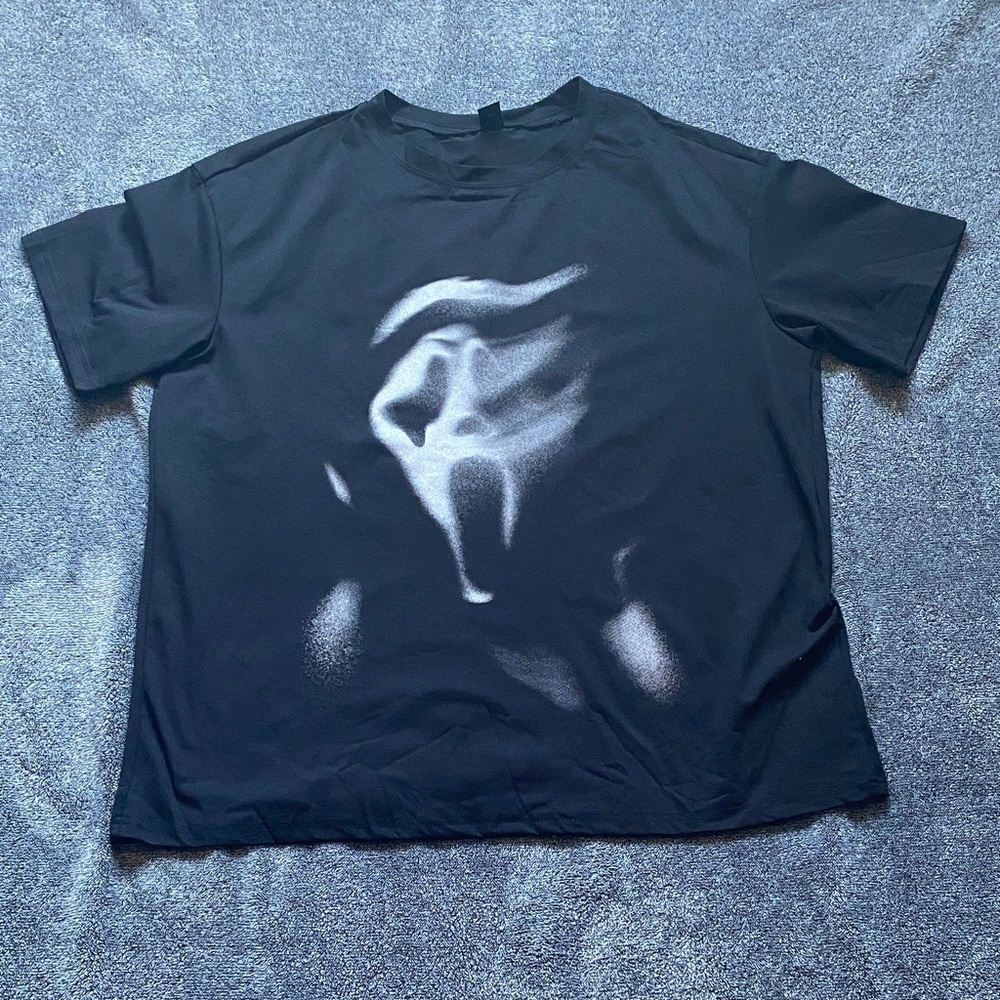 SHEIN Black Artistic Print Men's Tee